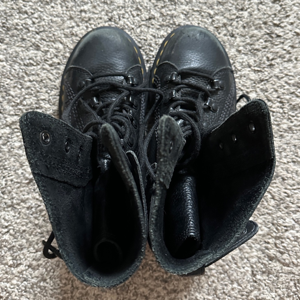 Dr. Martens combat boots size 7